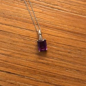 Purple pendant necklace